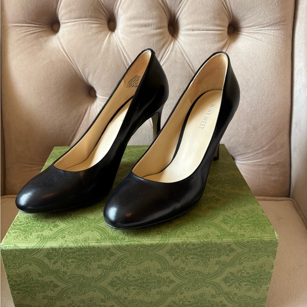 Nine West Black Classic Stiletto Heels